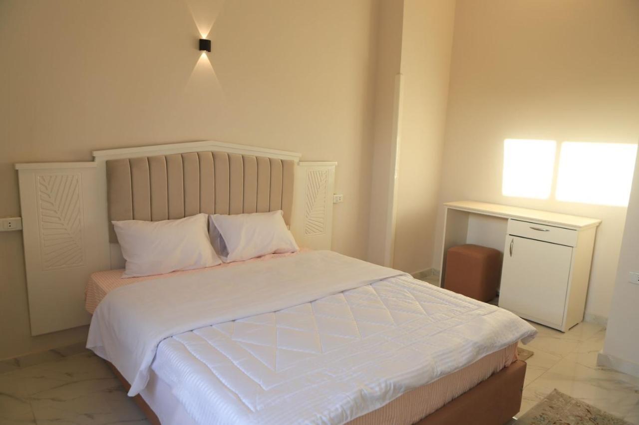 Royal Nile Villas - Pool View Apartment 2 Λούξορ Εξωτερικό φωτογραφία